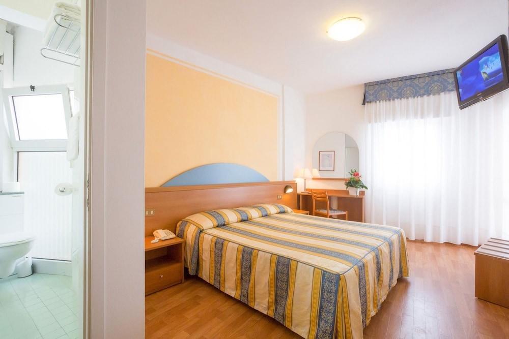 Hotel Adria sul Mare Caorle Exterior foto