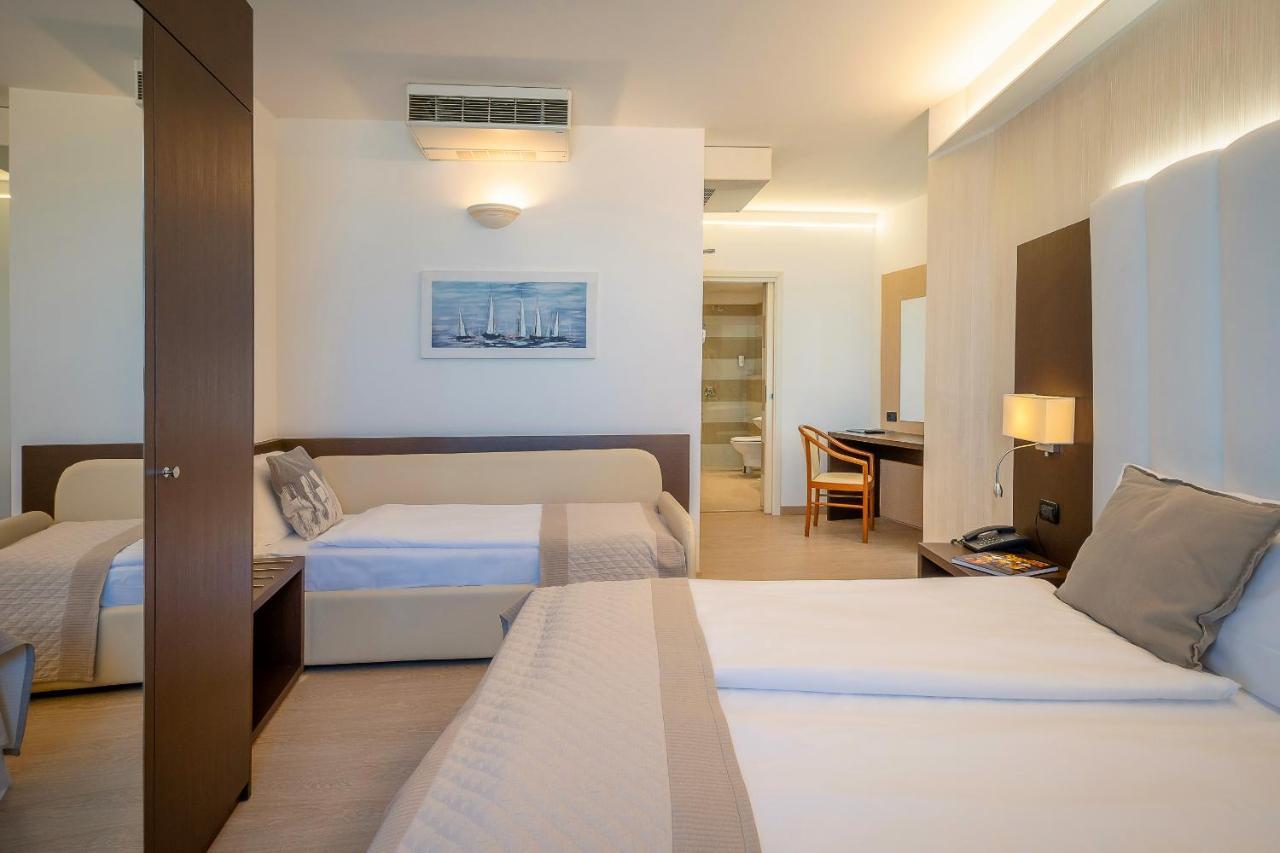 Hotel Adria sul Mare Caorle Exterior foto
