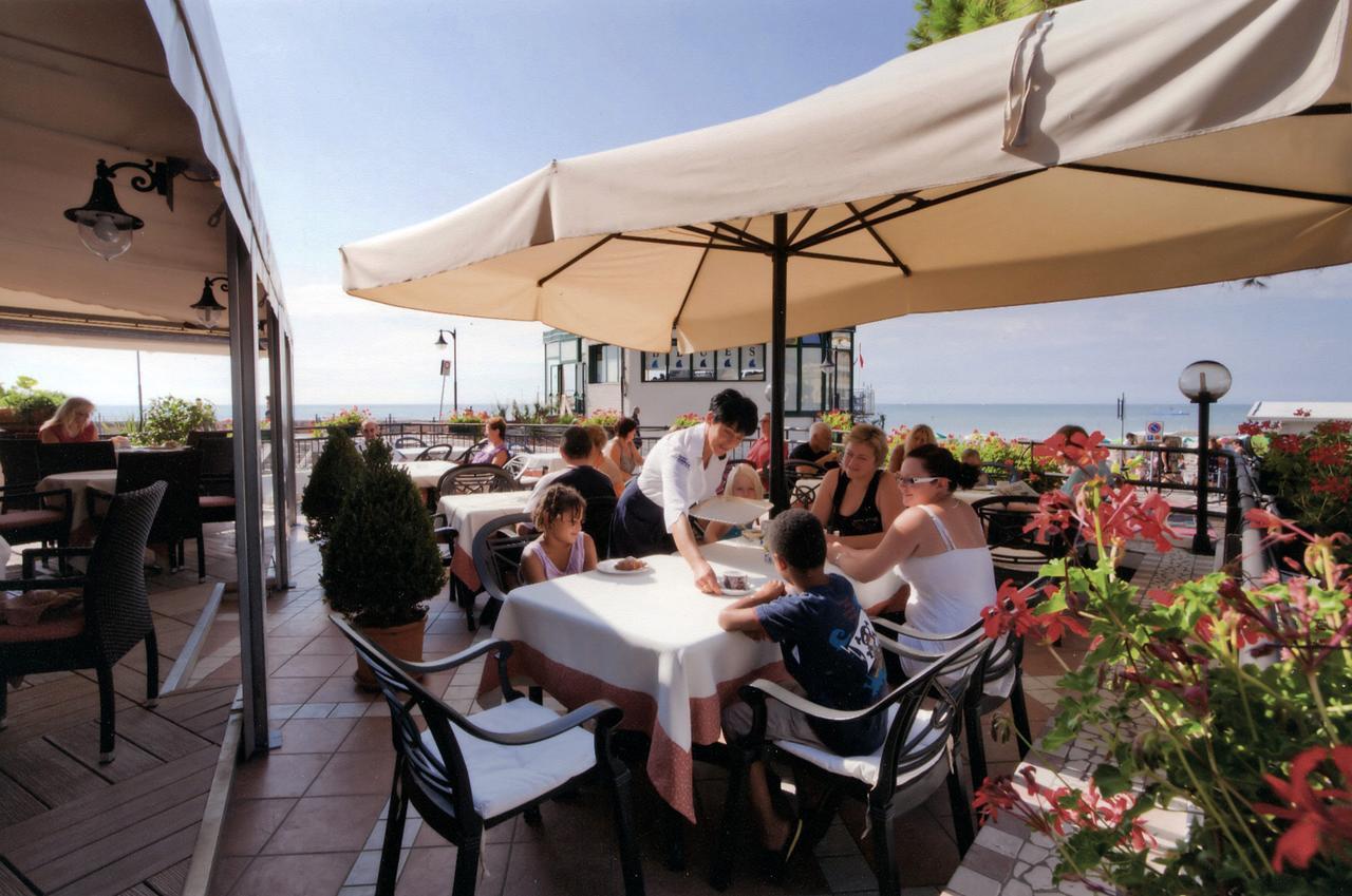 Hotel Adria sul Mare Caorle Exterior foto
