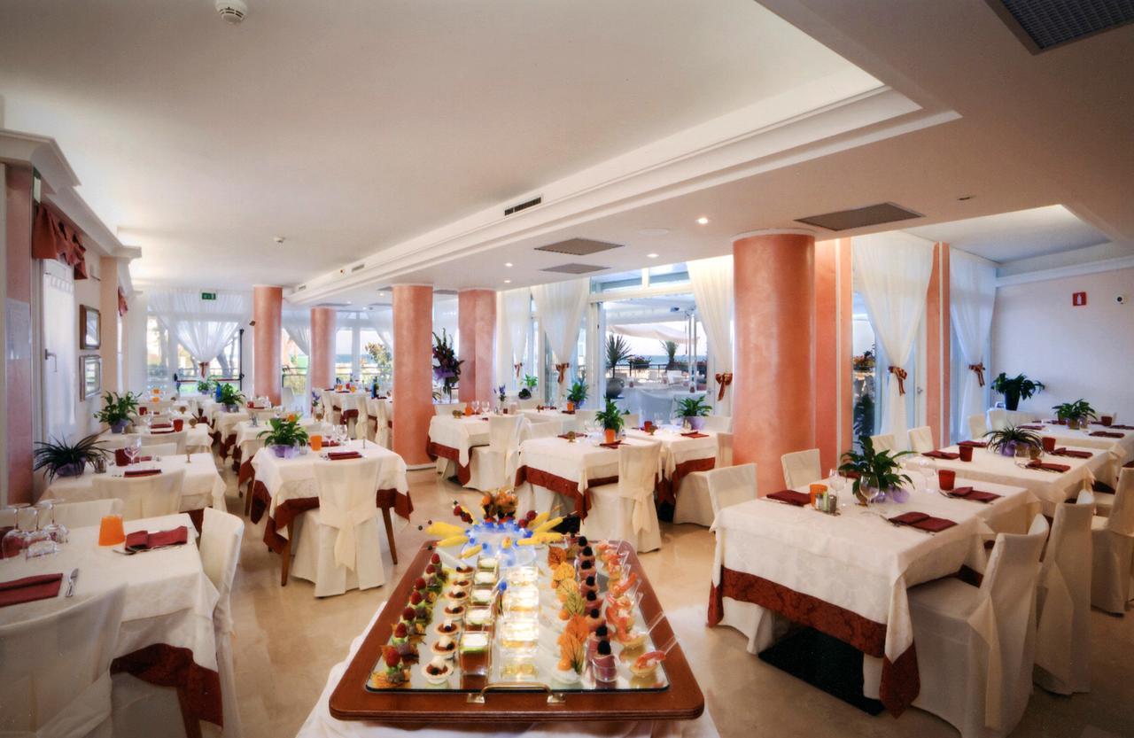 Hotel Adria sul Mare Caorle Exterior foto