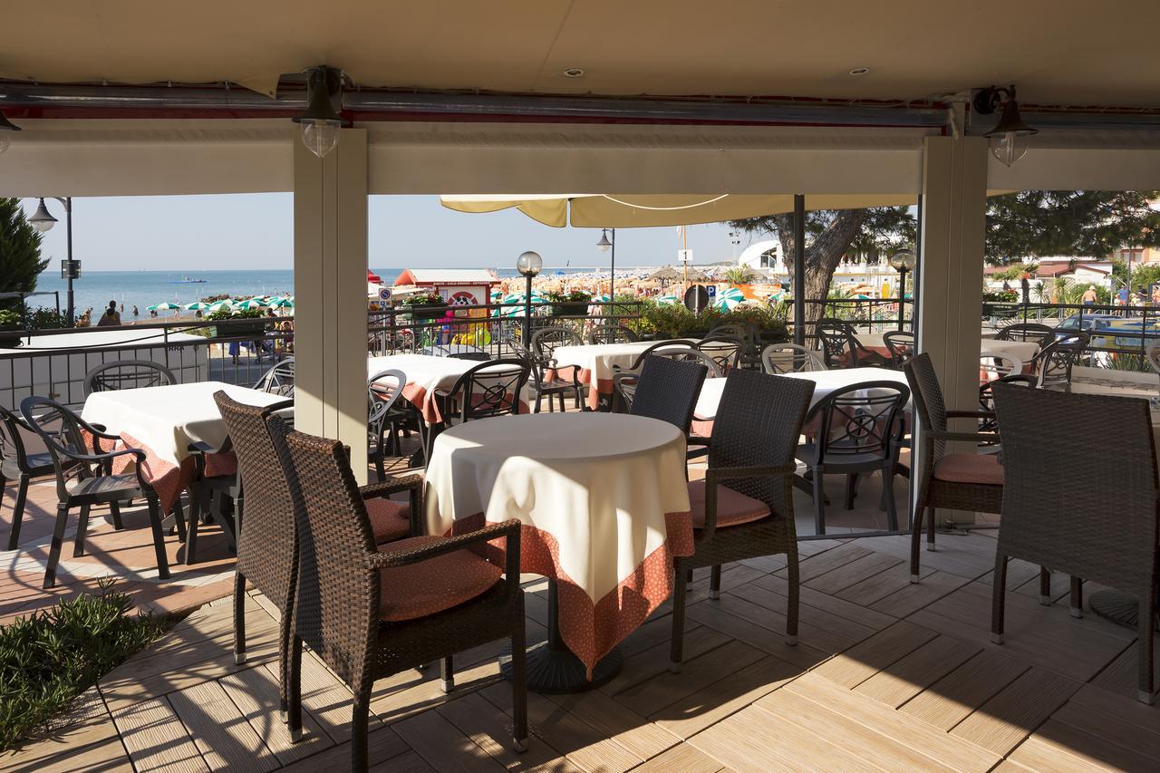 Hotel Adria sul Mare Caorle Exterior foto