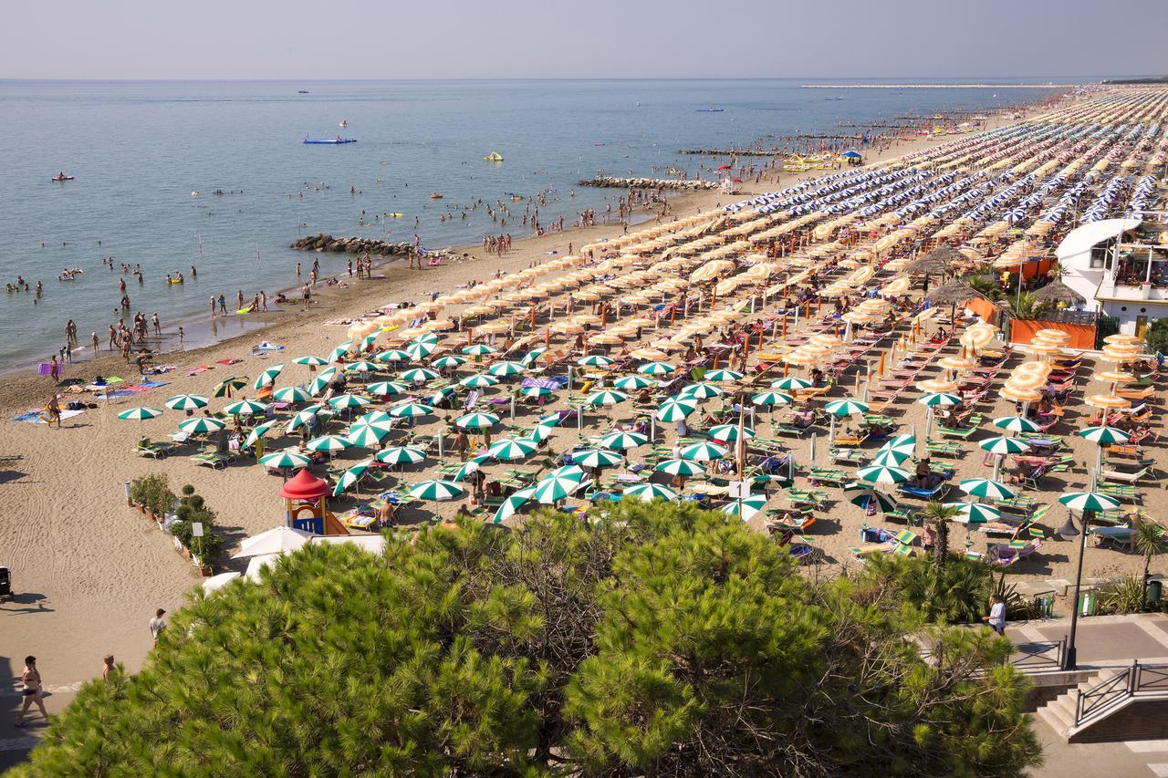 Hotel Adria sul Mare Caorle Exterior foto