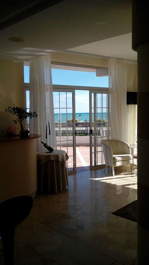 Hotel Adria sul Mare Caorle Exterior foto