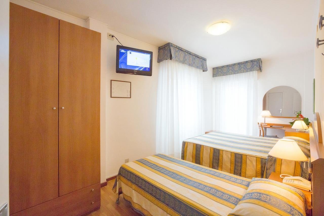 Hotel Adria sul Mare Caorle Exterior foto